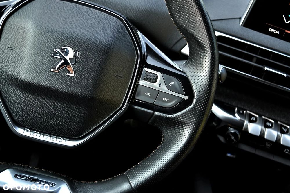 Peugeot 3008 1.2 PureTech Allure S&S - 35
