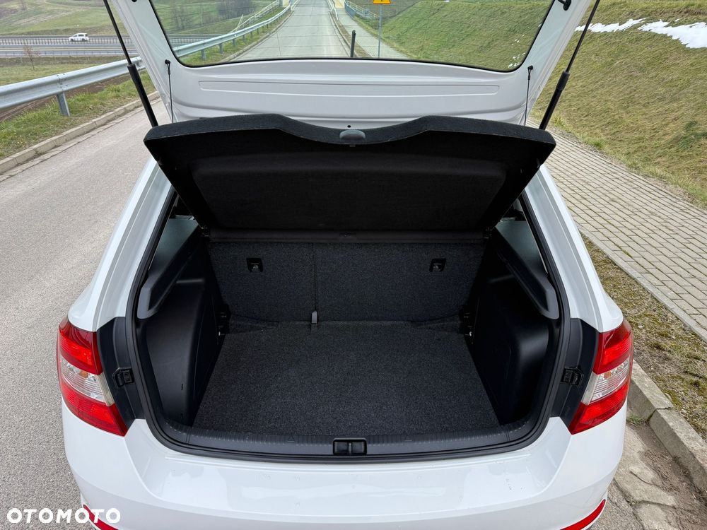 Skoda RAPID 1.2 MPI Ambition - 13