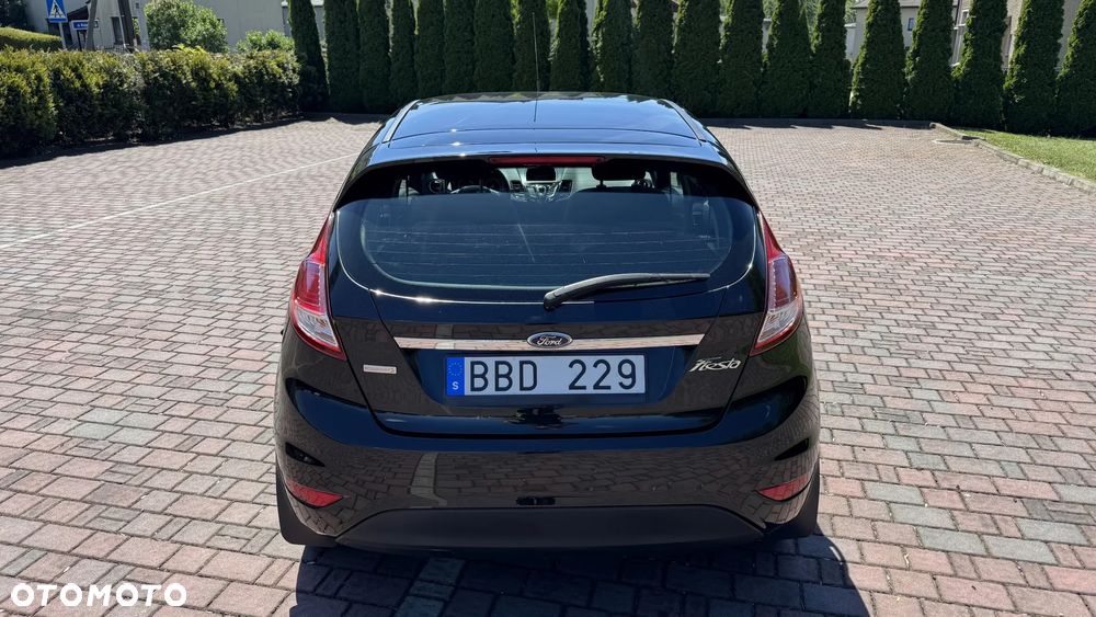 Ford Fiesta 1.0 EcoBoost Titanium - 11