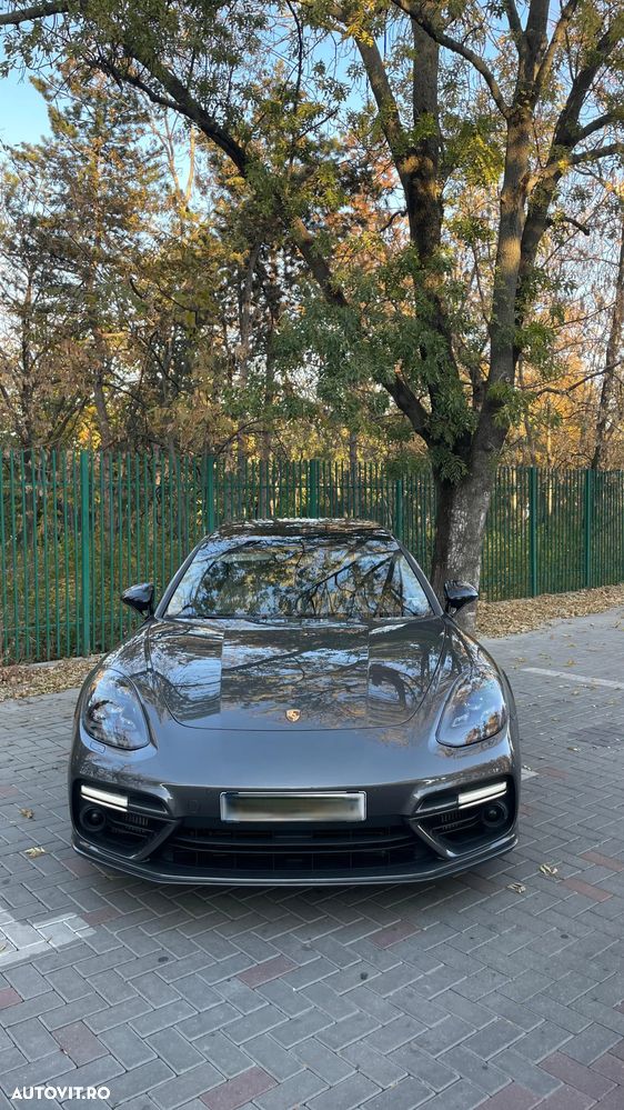 Porsche Panamera Turbo Executive - 2