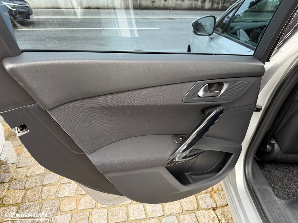 Peugeot 508 SW 1.6 e-HDi Allure CMP6 - 30