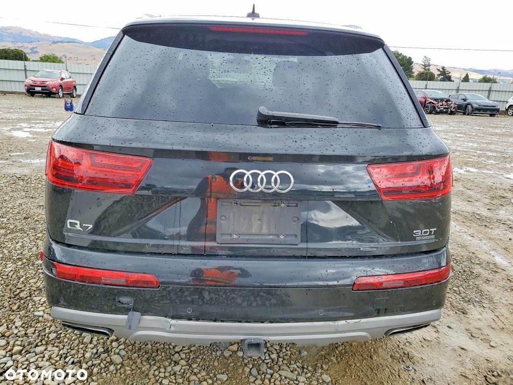 Audi Q7 3.0 TFSI Quattro Tiptronic - 6
