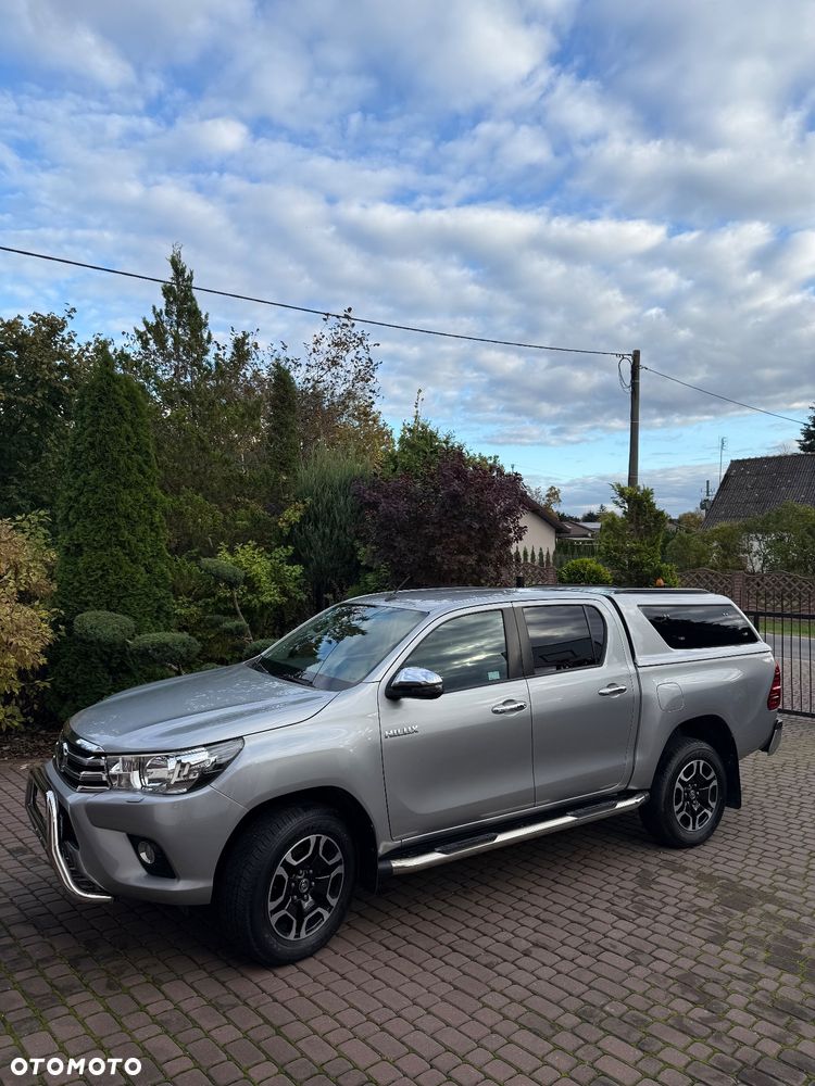 Toyota Hilux 2.4 D-4D Double Cab DLX 4x4 - 2