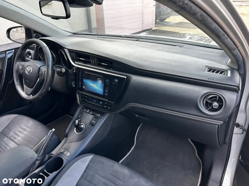 Toyota Auris - 17