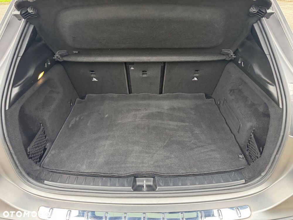 Mercedes-Benz GLA 200 7G-DCT AMG Line Advanced Plus - 27