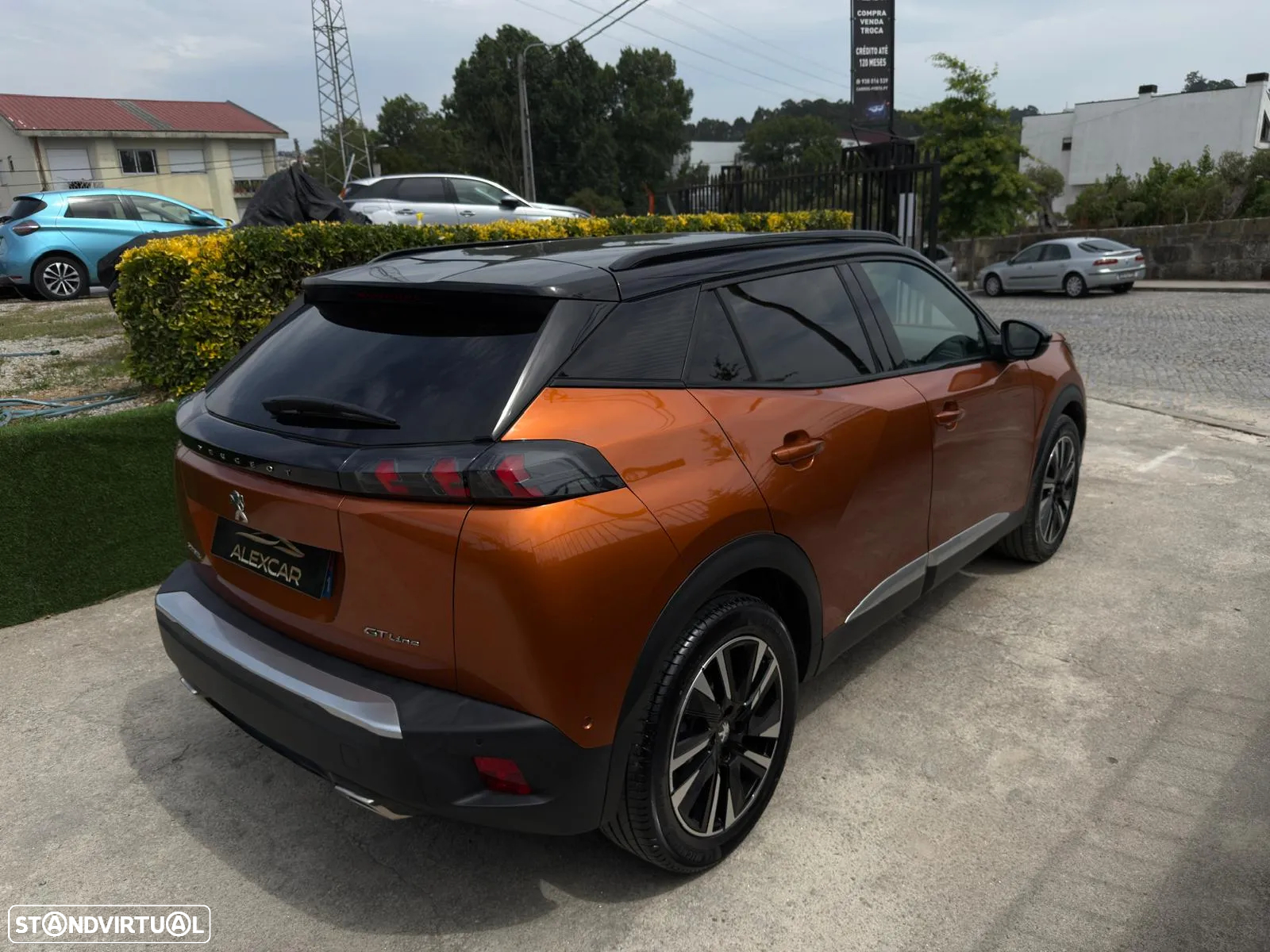 Peugeot 2008 1.2 PureTech GT Line - 4