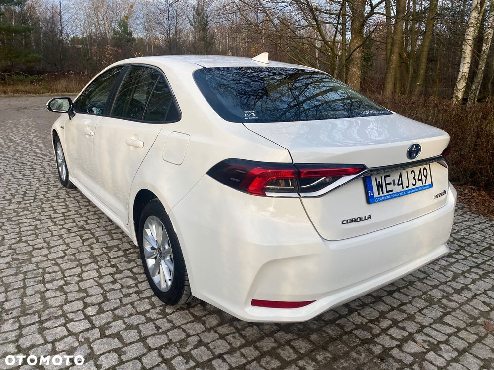 Toyota Corolla 1.8 Hybrid Comfort - 23