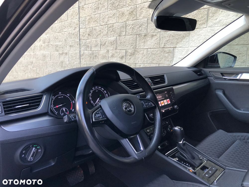 Skoda Superb 2.0 TDI Style DSG - 22