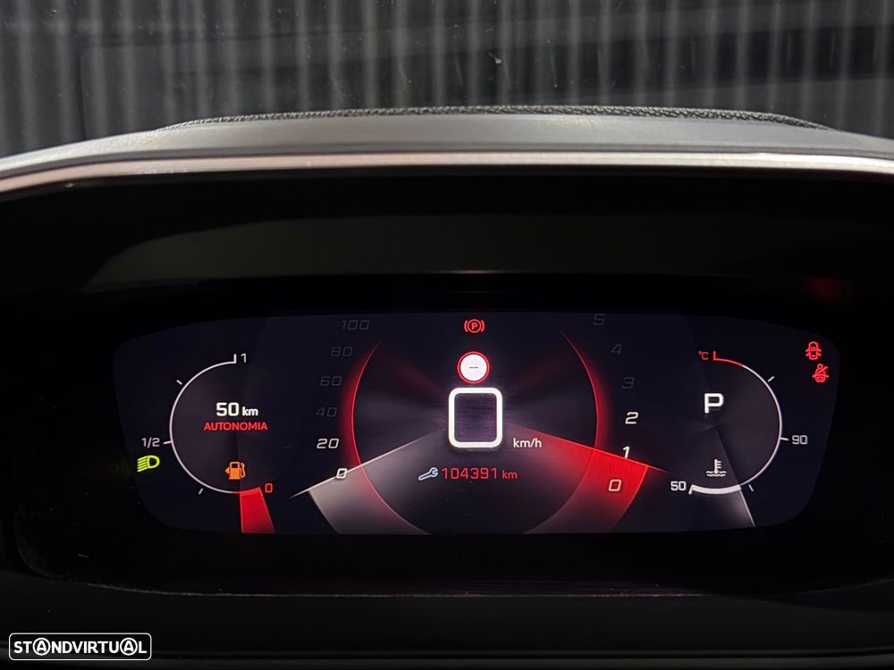 Peugeot 2008 1.2 PureTech Allure EAT8 - 22