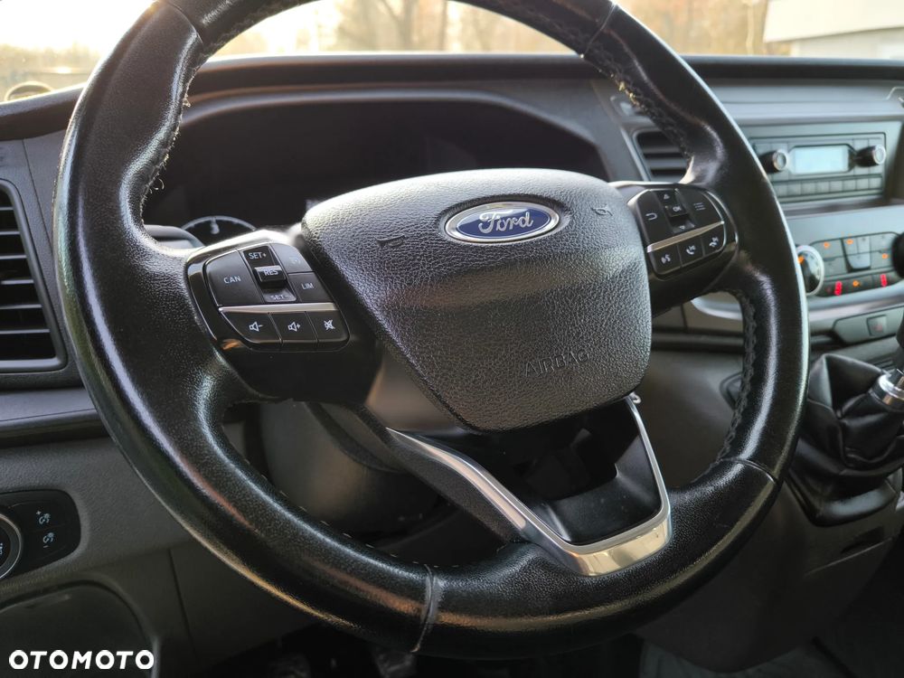 Ford TRANSIT CUSTOM - 18