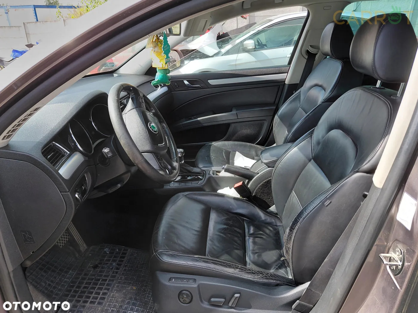 Skoda Superb 2.0 TDI Comfort DSG - 15