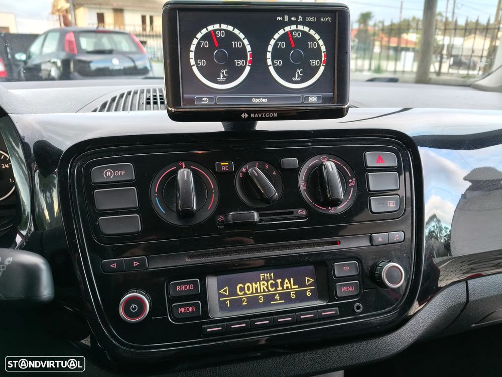 VW Up! 1.0 BlueMotion Groove - 13