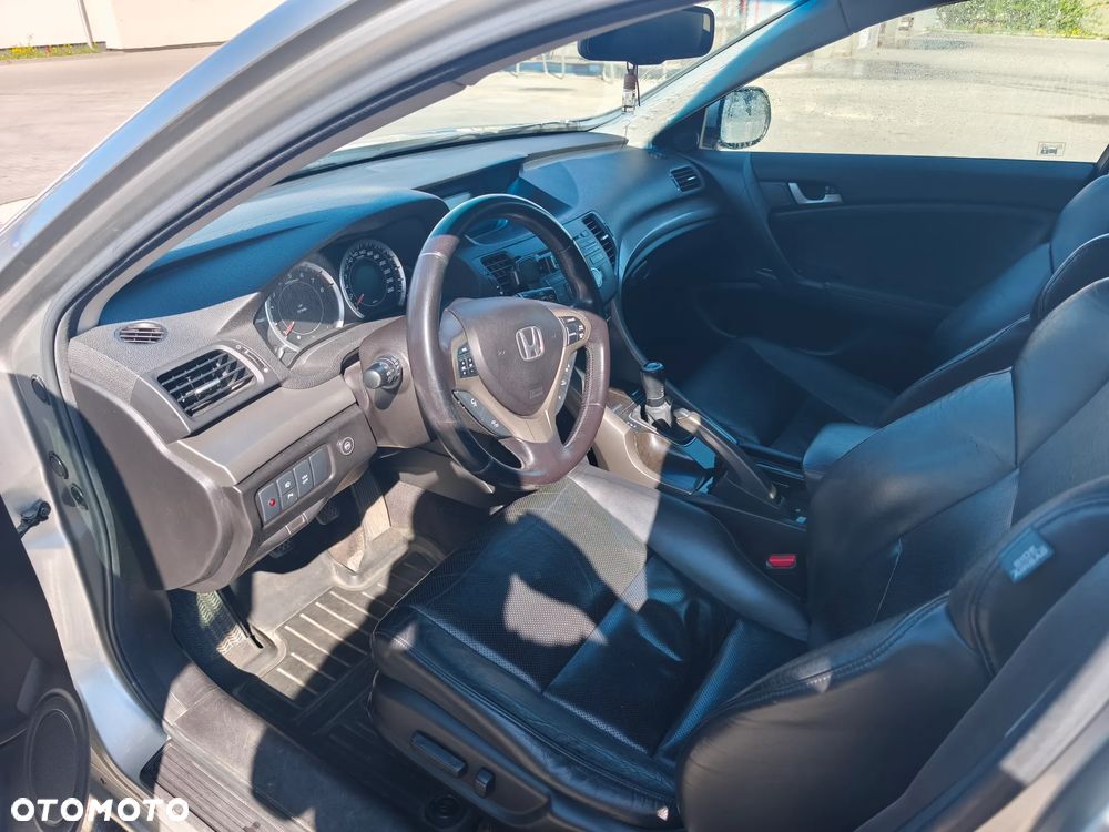 Honda Accord 2.0 Executive - 8