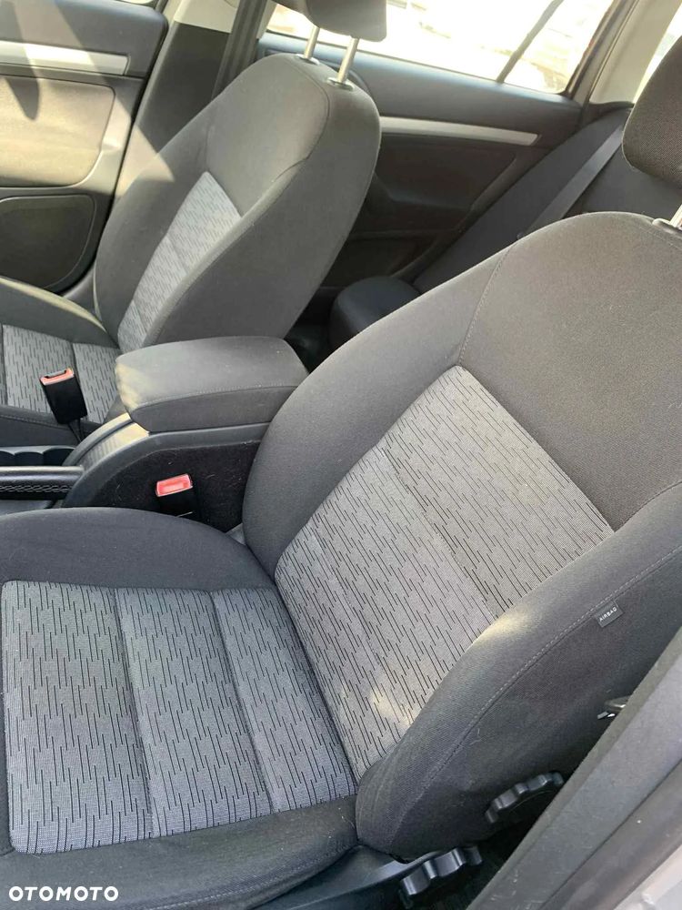 Skoda Octavia 1.8 T FSI Ambiente - 8