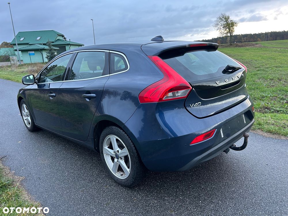 Volvo V40 - 9