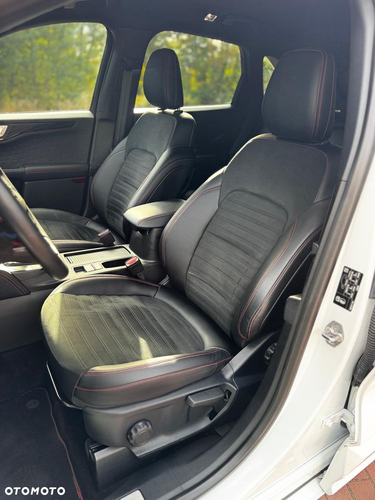 Ford Kuga - 17