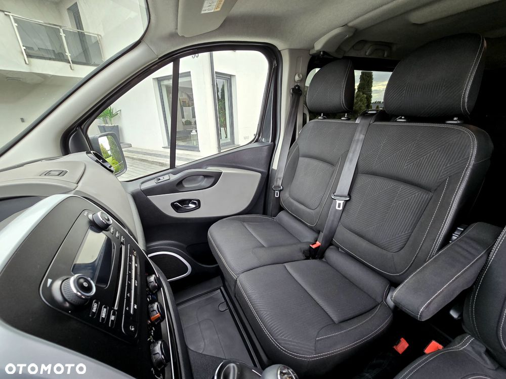 Renault Trafic - 22