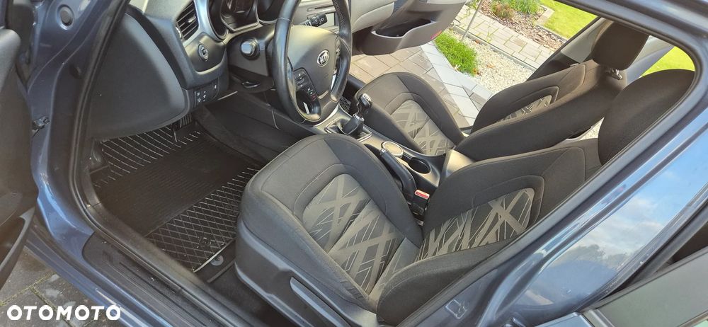 Kia Ceed - 17