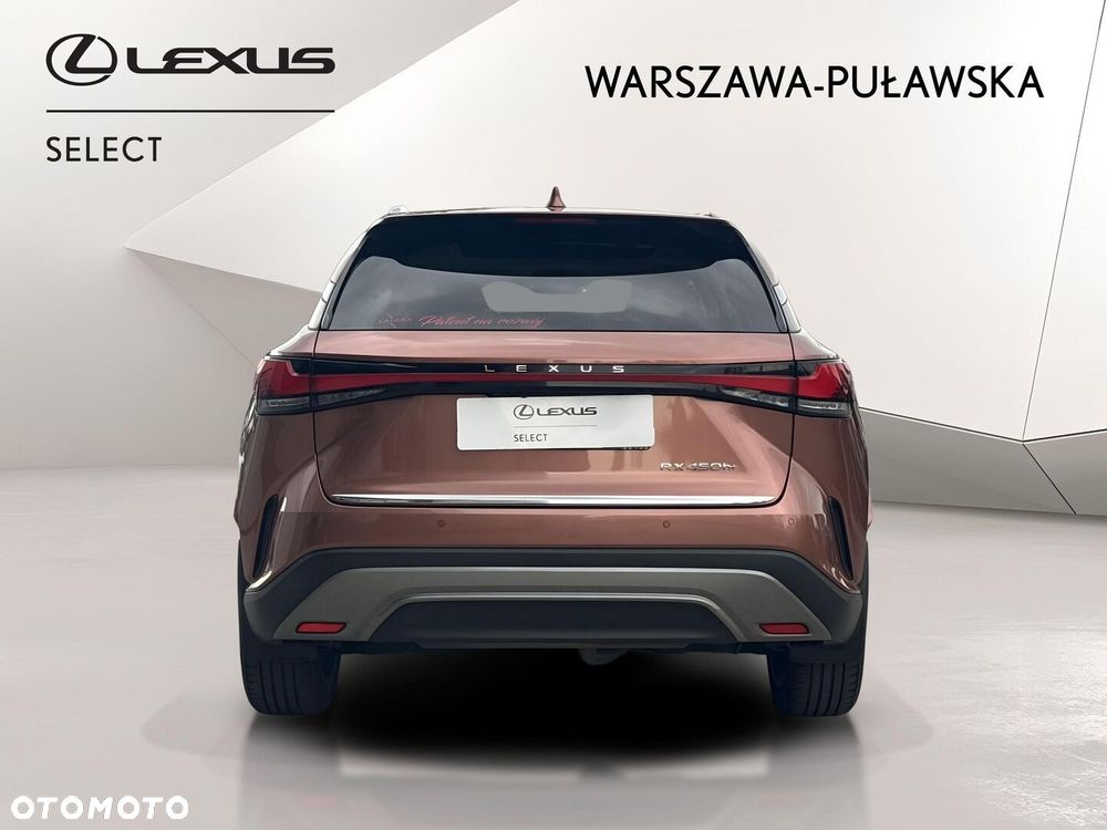 Lexus RX 450h+ Omotenashi - 4