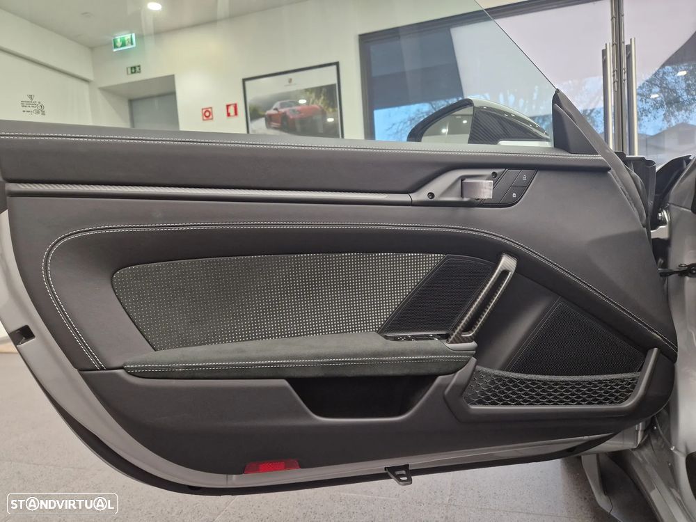 Porsche 911 (992) GT3 RS - 23