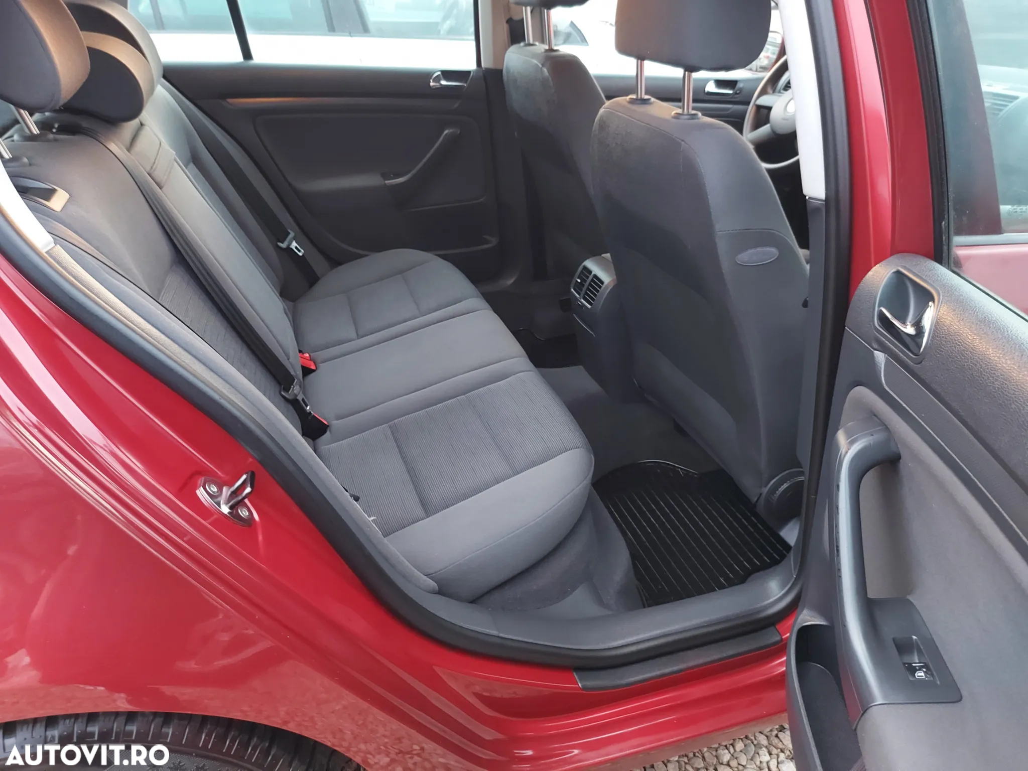 Volkswagen Golf - 15