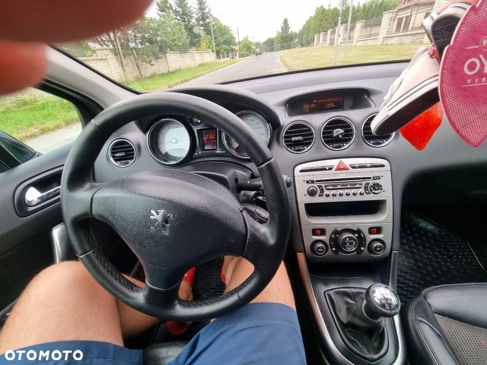 Peugeot 308 1.6 Premium Plus - 23