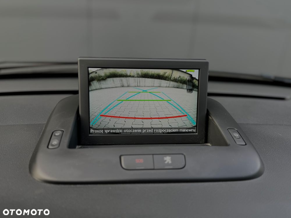 Peugeot 3008 HDi 160 Automatik Allure - 21