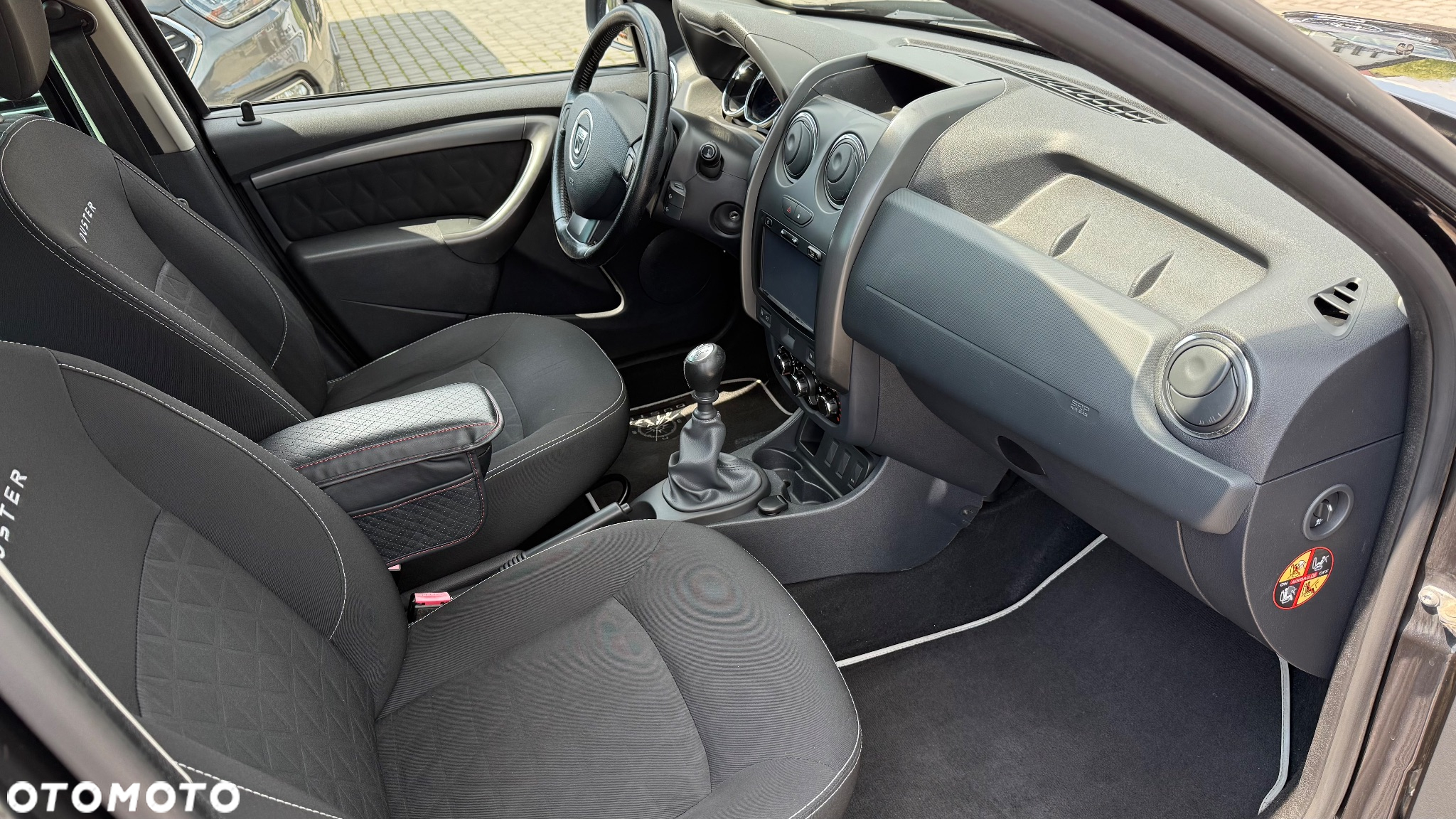Dacia Duster 1.2 TCe Celebration - 8