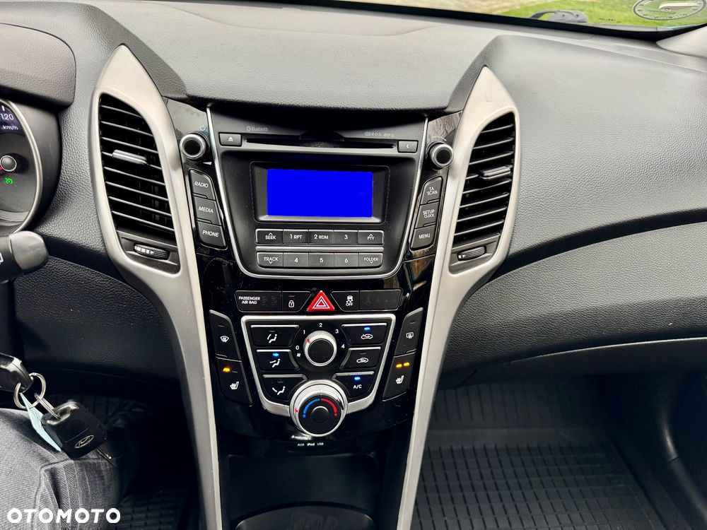 Hyundai i30 1.6 CRDi BlueDrive Comfort - 23
