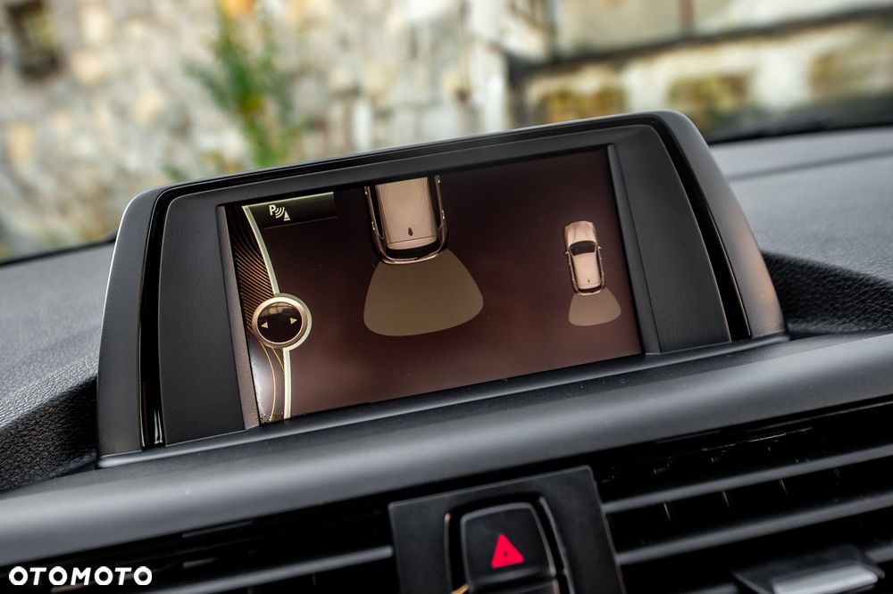 BMW Seria 1 118i Sport Line - 27