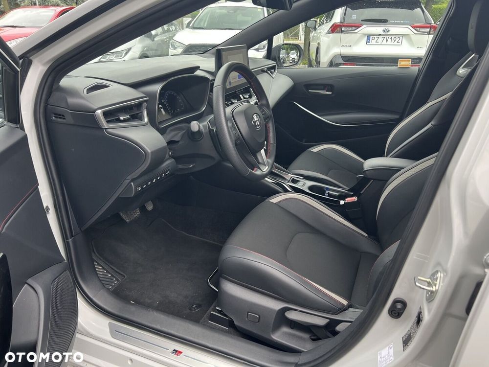 Toyota Corolla - 18