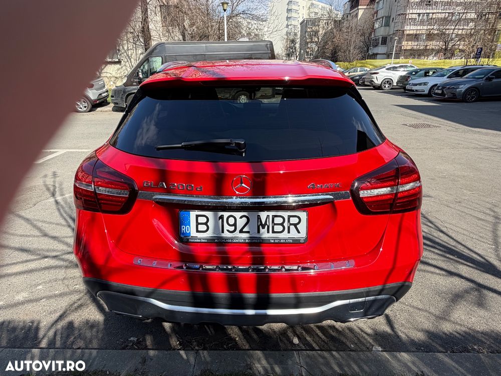 Mercedes-Benz GLA 200 d 4MATIC Aut. - 29