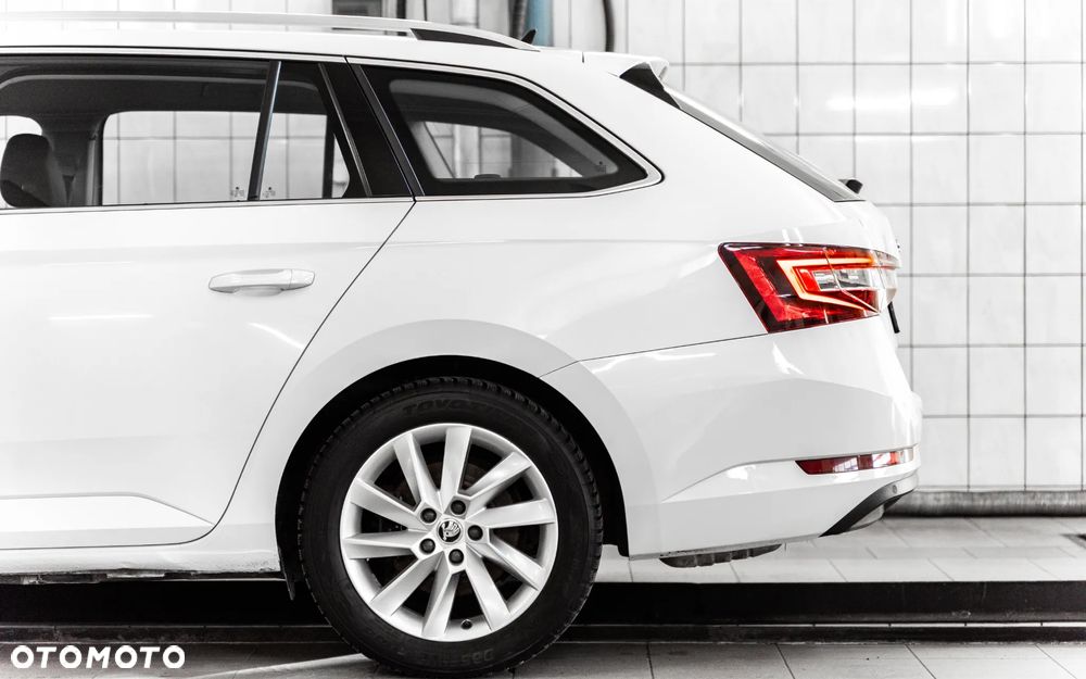 Skoda Superb 1.5 TSI ACT Ambition DSG - 17