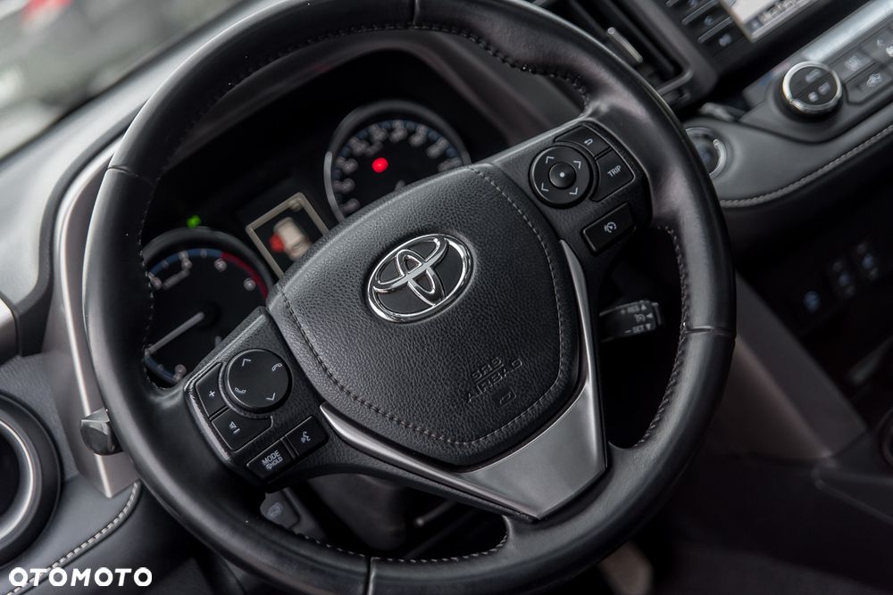 Toyota RAV4 - 7