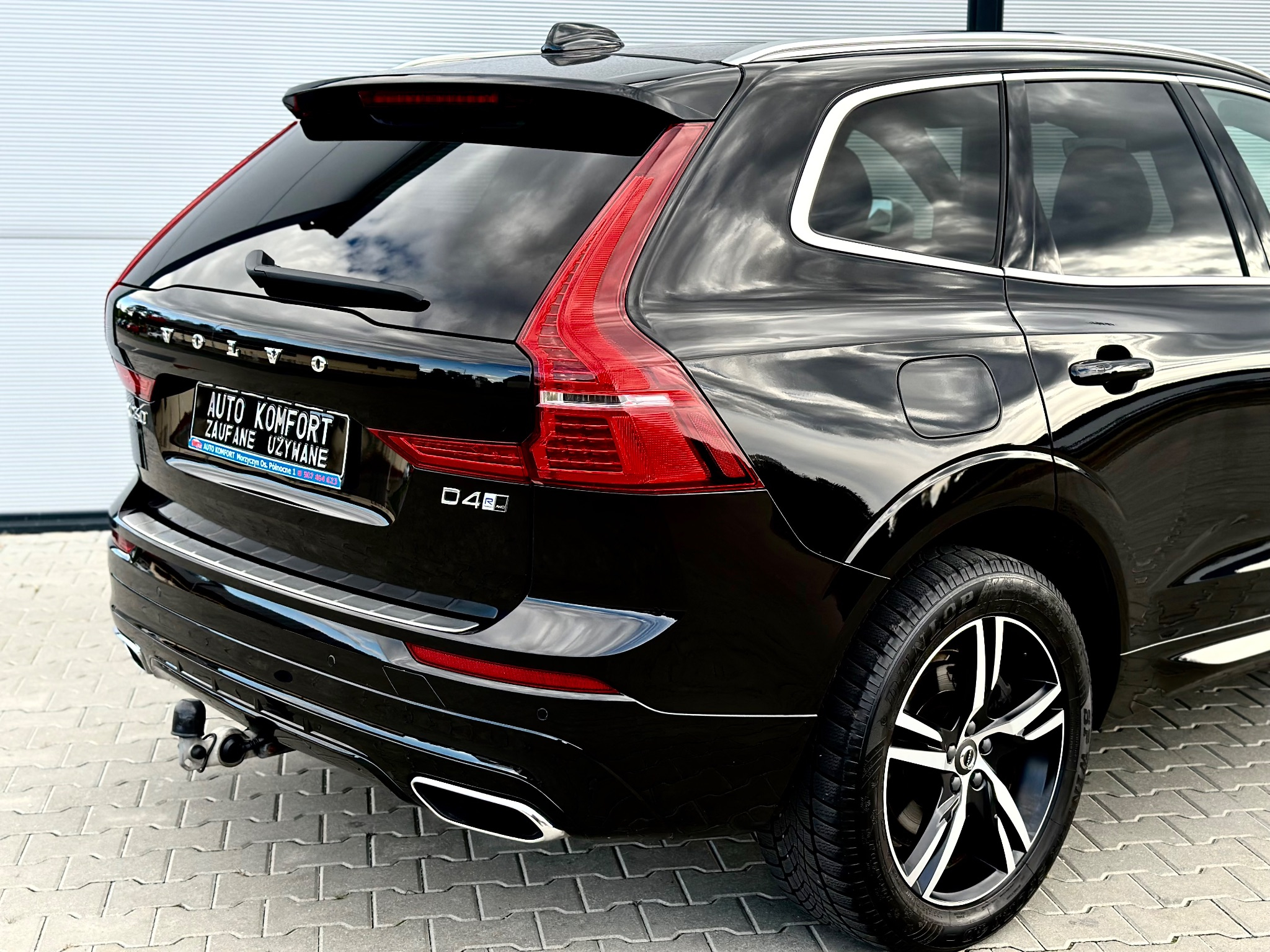 Volvo XC 60 D4 AWD R-Design - 13