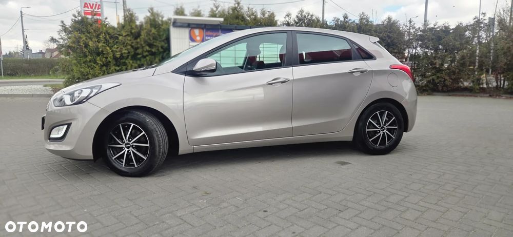 Hyundai i30 1.6 CRDi Premium - 5