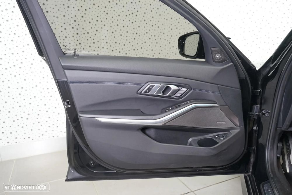 BMW 330 e iPerformance Sport Line - 19