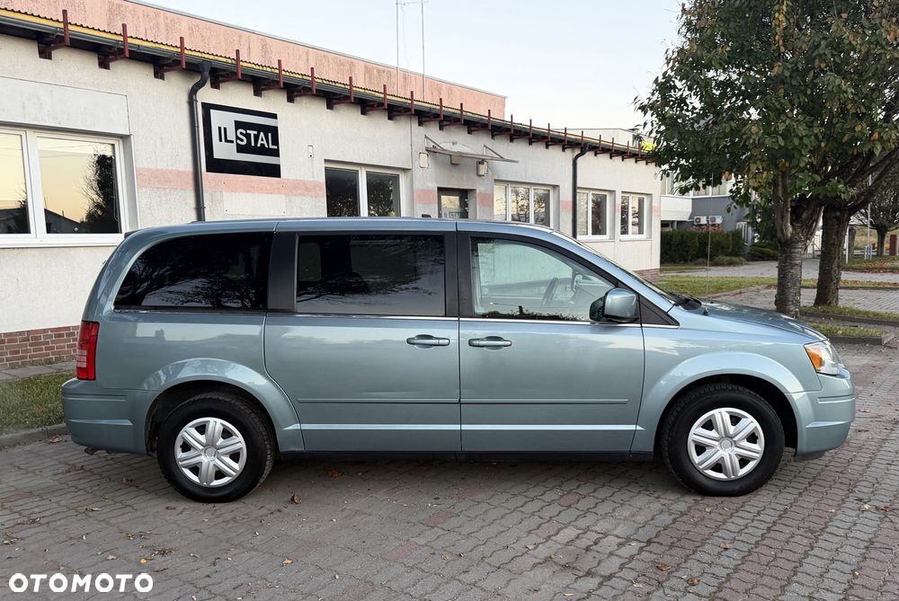 Chrysler Town & Country 3.3 LX - 17
