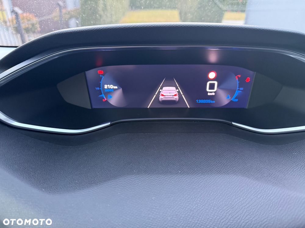 Peugeot 308 BlueHDi 130 Stop & Start Allure Business-Paket - 16