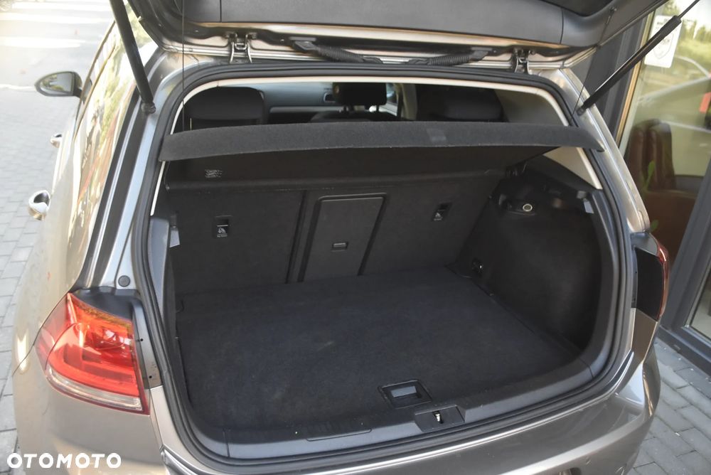 Volkswagen Golf 1.6 TDI BlueMotion Technology Cup - 16