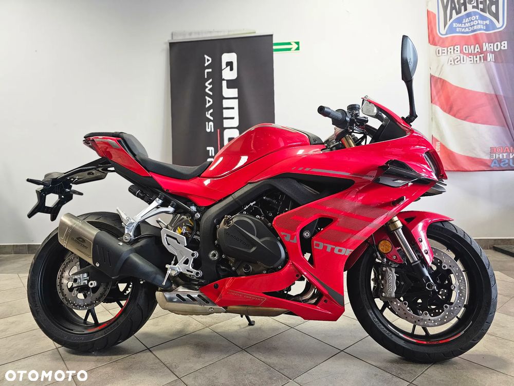 QJMOTOR SRK 800RR