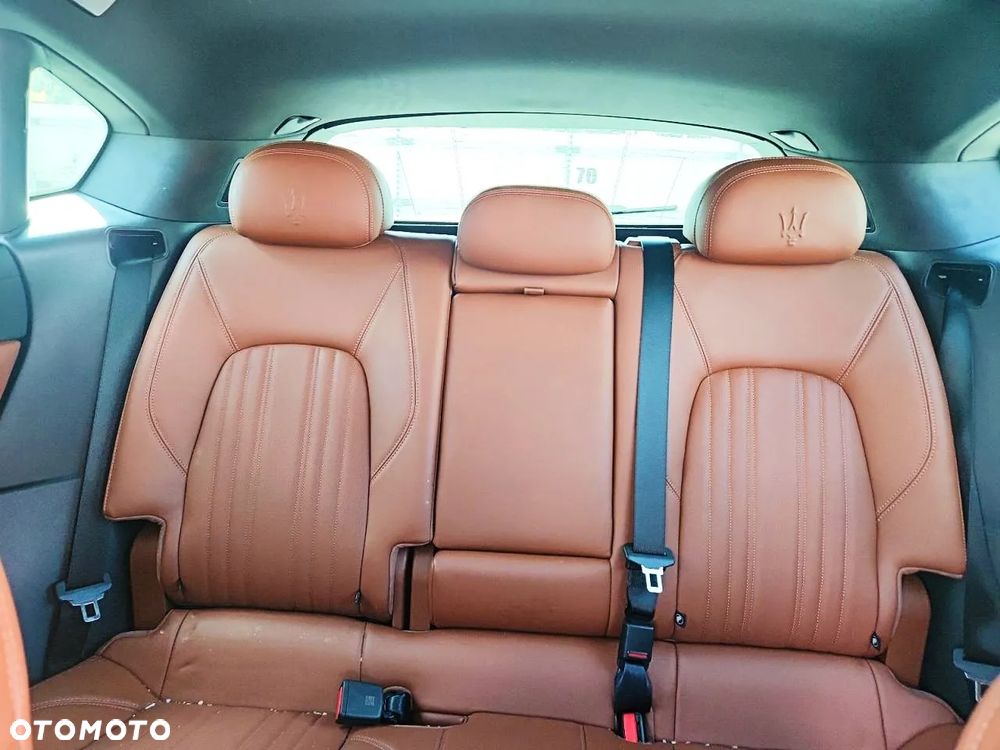 Maserati Levante - 10