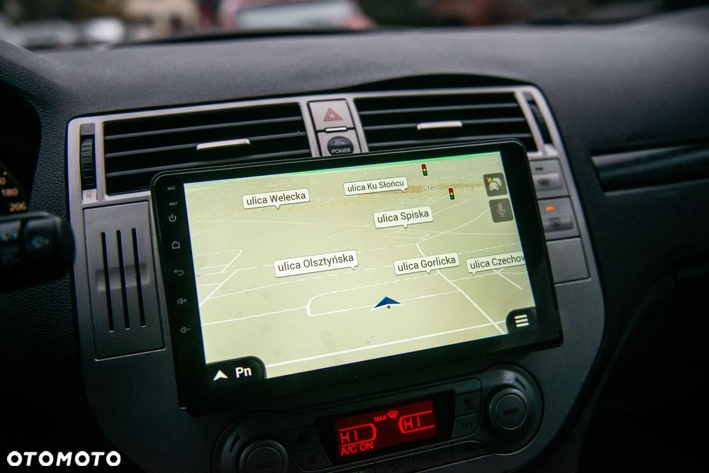 Ford Kuga 2.0 TDCi 4x4 Titanium - 26