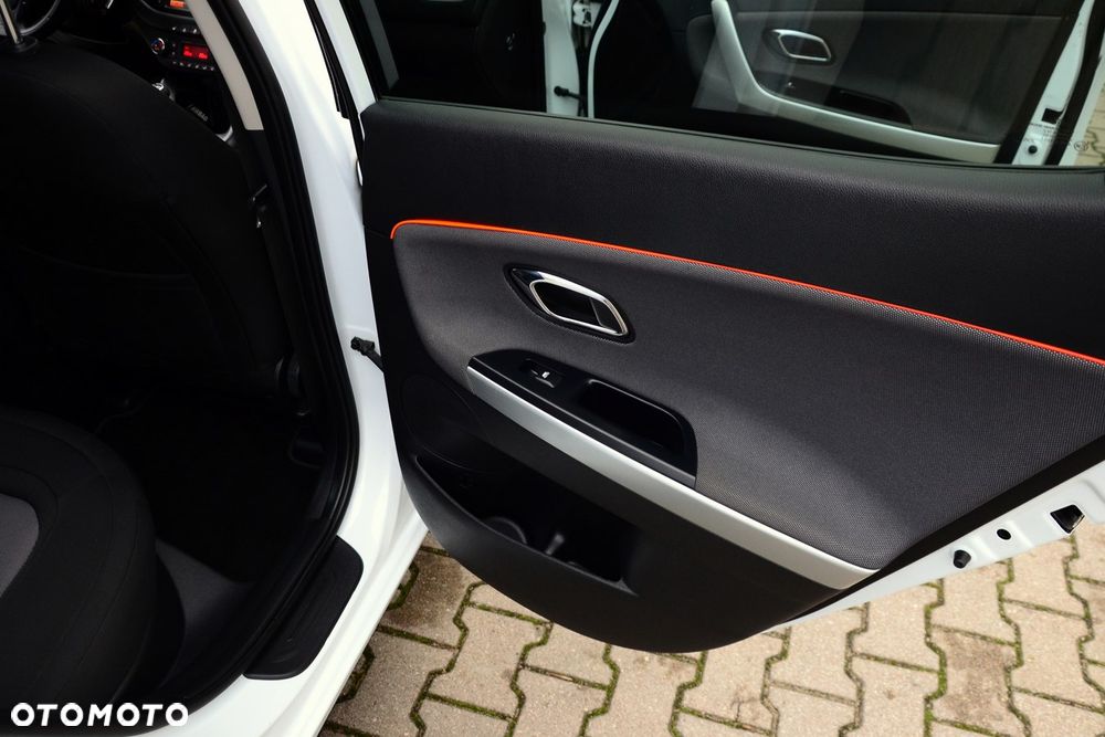 Kia Ceed - 23