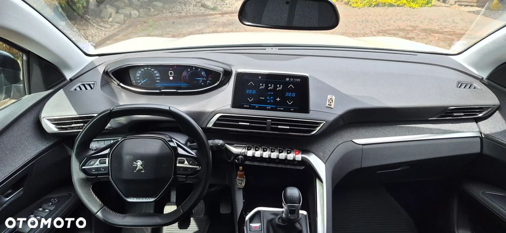 Peugeot 3008 1.2 PureTech GPF Allure S&S - 5