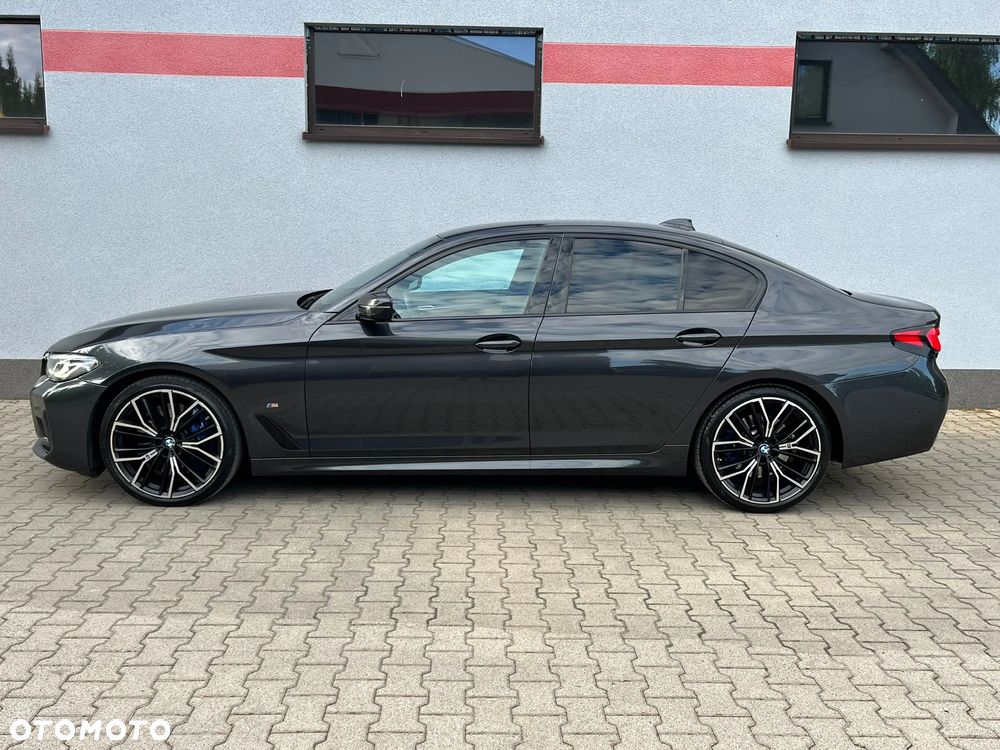 BMW Seria 5 530d xDrive mHEV M Sport sport - 2