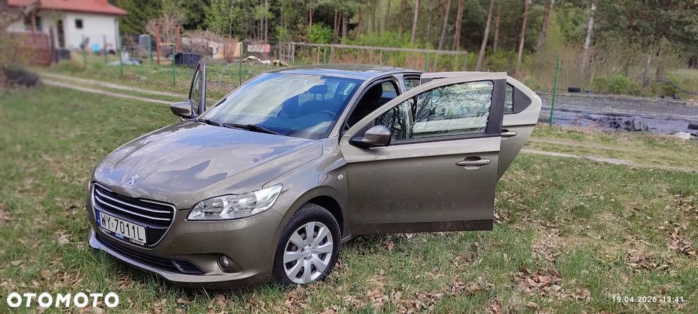 Peugeot 301 1.2 Pure Tech Access - 2