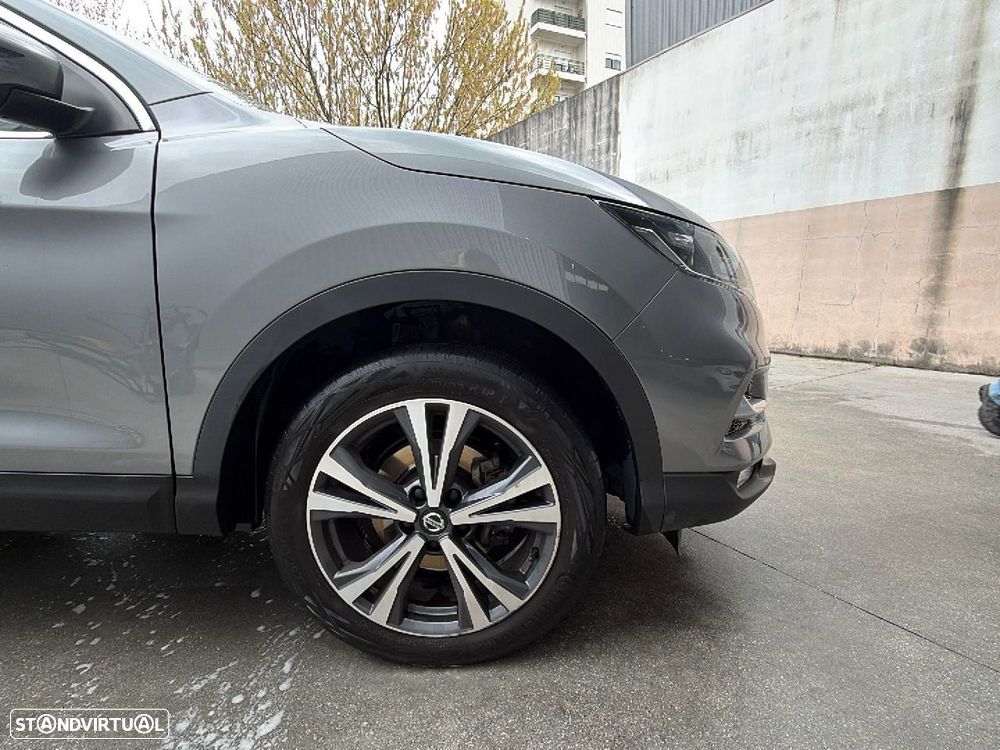 Nissan Qashqai 1.3 DIG-T N-Connecta - 21