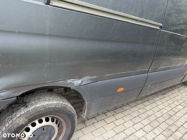 Mercedes-Benz Sprinter - 5