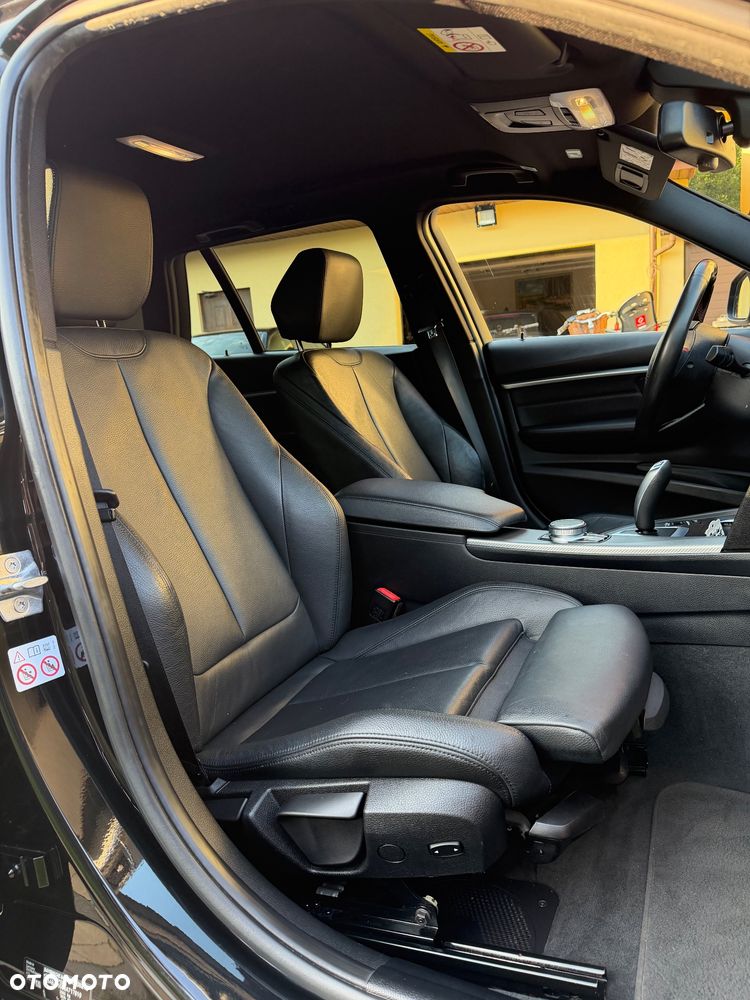 BMW Seria 3 320d Efficient Dynamics Edition Sport Line - 30